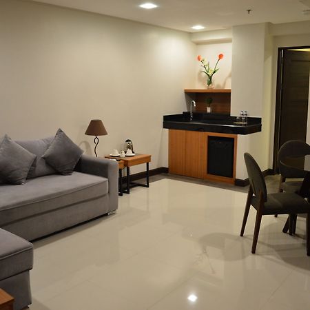 Mango Suites - Santiago City of Santiago Kültér fotó